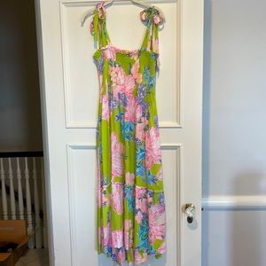 Lilly Pulitzer smocked midi dress. Size small